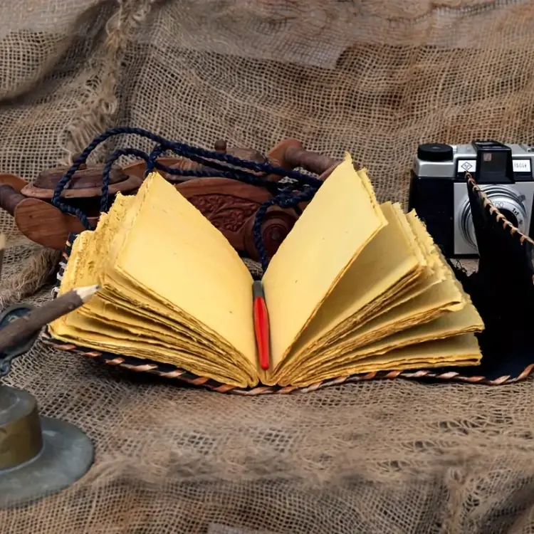 Handmade Genuine Leather Journal with Deckle Edge Paper - Image 3