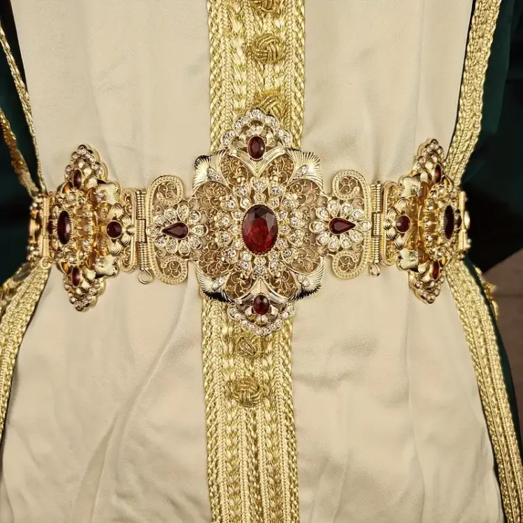 Waist Belt Adorned With Rhinestone