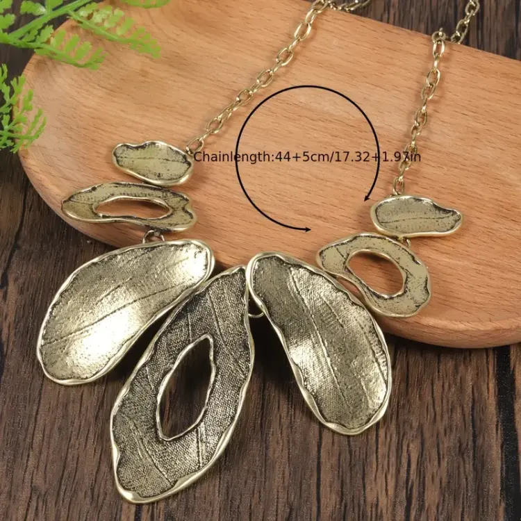 Golden Leaf Pendant - Image 2
