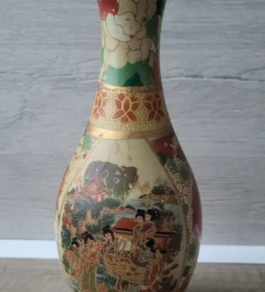 Vintage Chinese Porcelain Vase – Hand Painted Multicolor