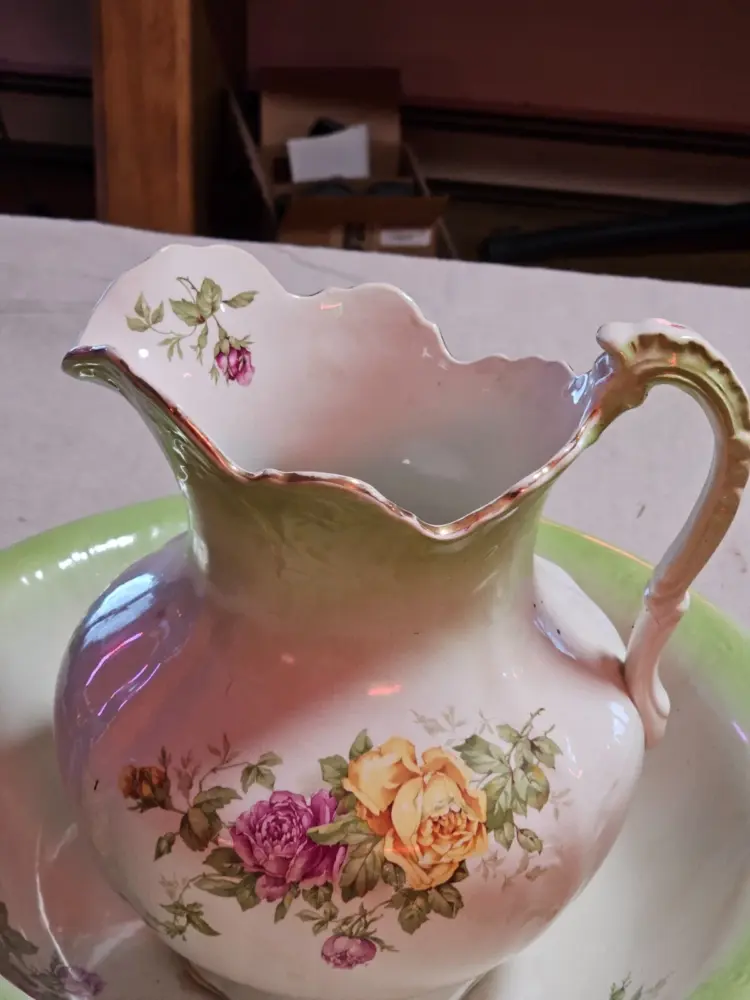 Antique Buffalo Pottery Pitcher and Bowl Set – 17.5" Bowl & 11.5" Pitcher - Image 3