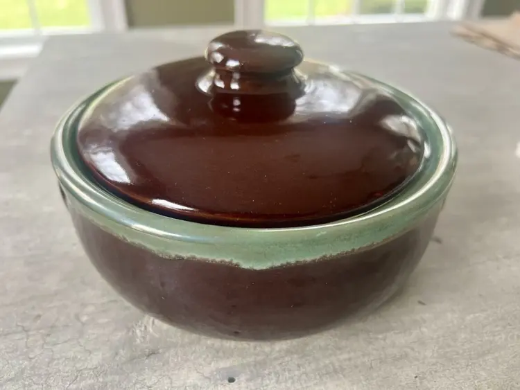 Rare Antique Red Ware Wing Stoneware Casserole Pot – Brown & Blue Primitive Bean Baker